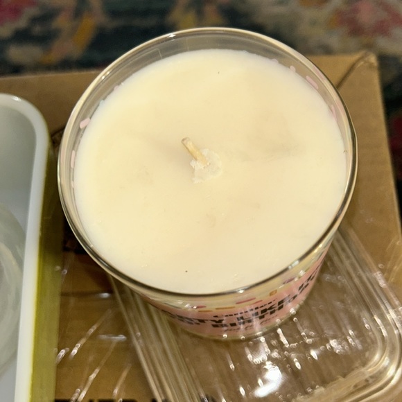 New Ryan Porter X FFF -Candier- Birthday Cake- 9 oz Soy Candle - Picture 2 of 7